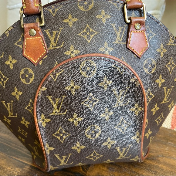 Louis Vuitton Monogram Ellipse PM Vintage Hand Bag - Picture 5 of 17